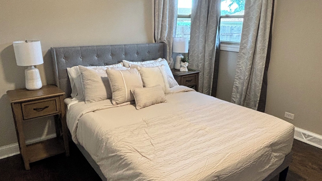 Photo of Bedroom in Burbank