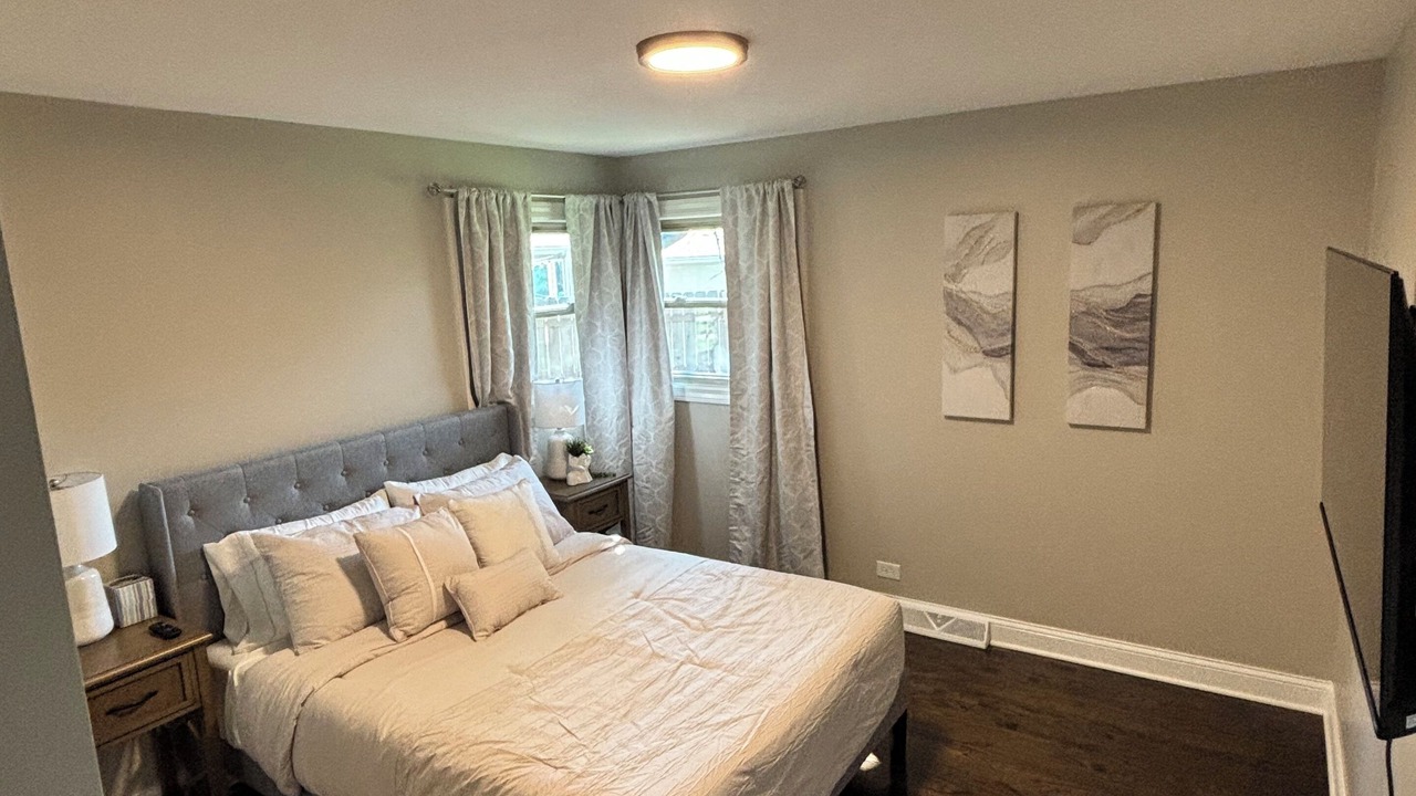 Photo of Bedroom in Burbank
