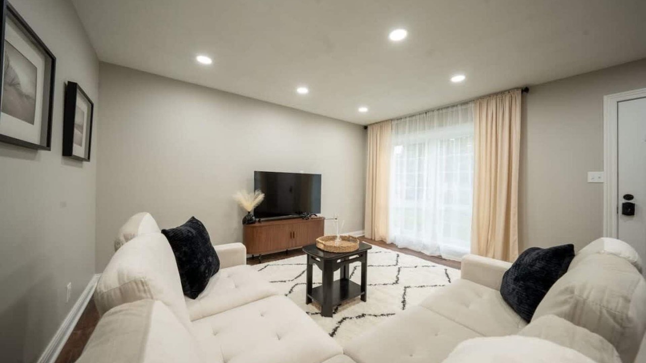 Photo of Livingroom in Streamwood