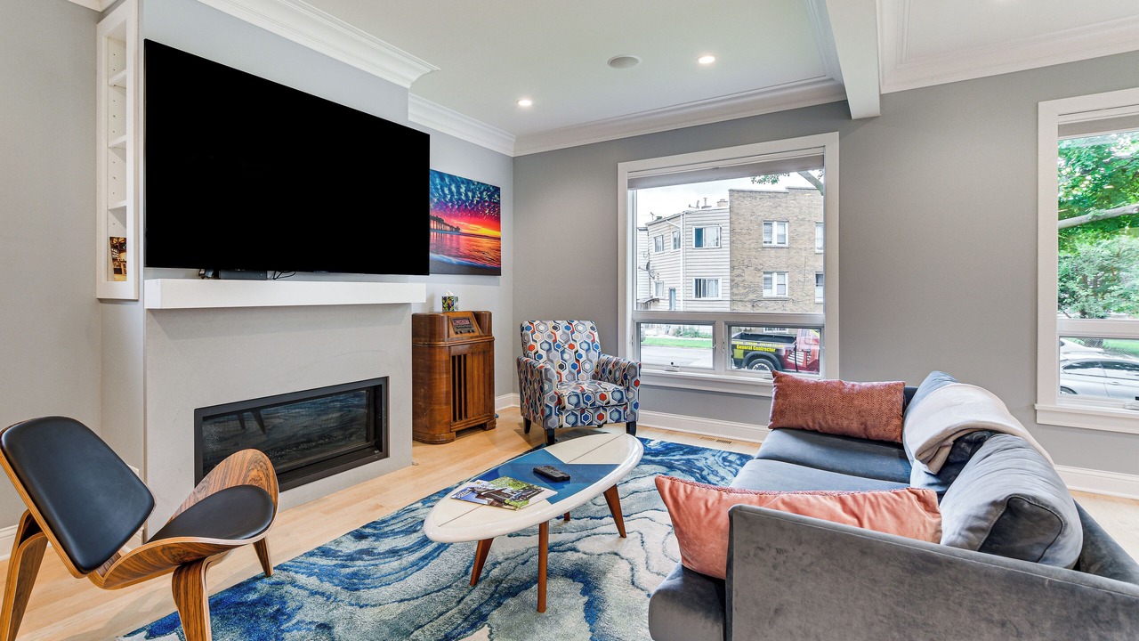 Photo of Livingroom in Albany Park