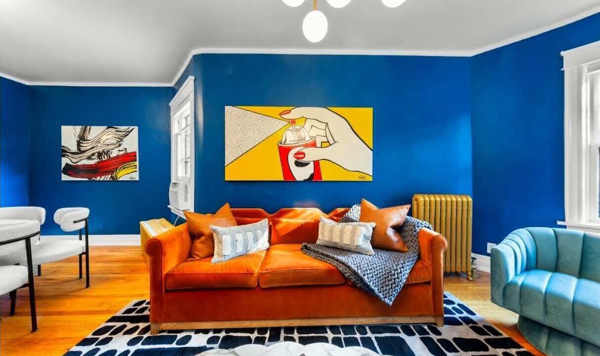 Photo of Livingroom in Wrigleyville