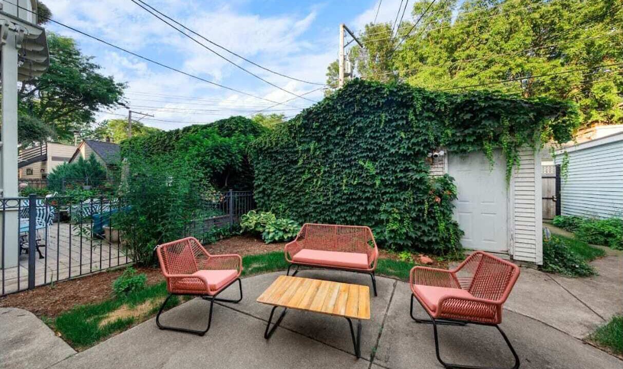 Photo of Patio Balcony in Wrigleyville