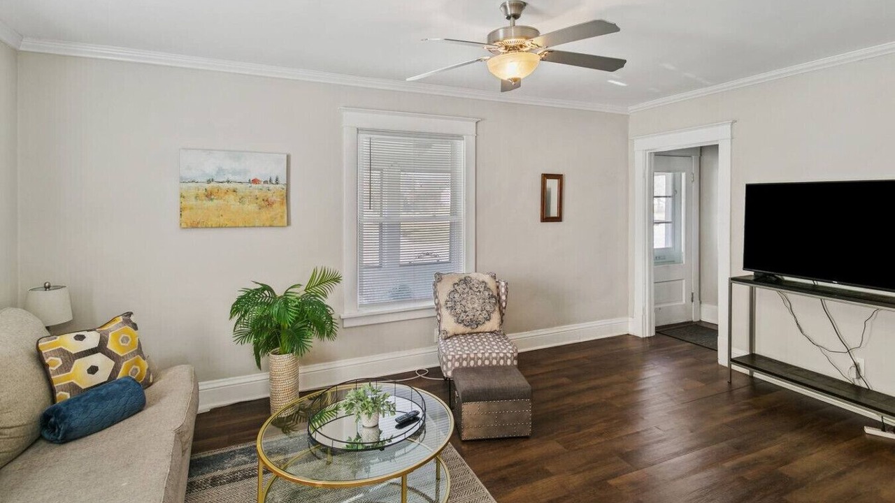 Photo of Livingroom in Libertyville