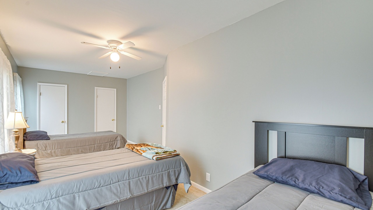 Photo of Bedroom in Biggsville