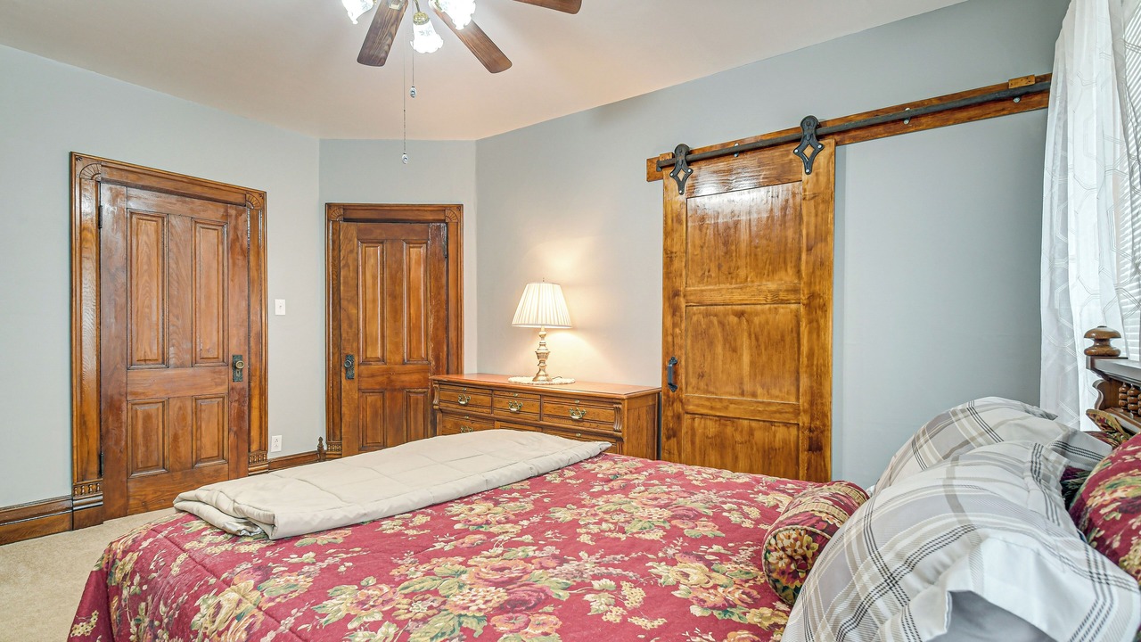 Photo of Bedroom in Biggsville