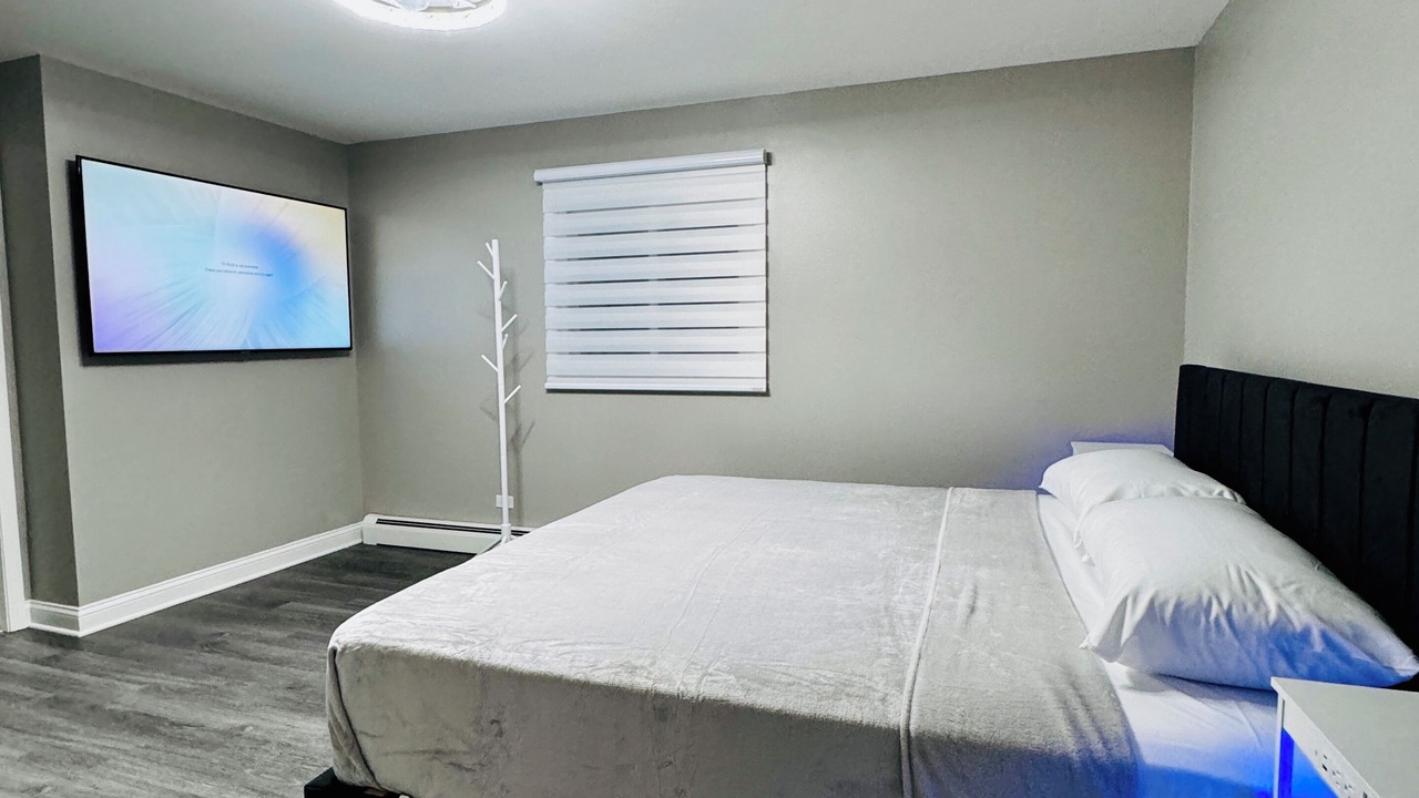 Photo of Bedroom in Des Plaines
