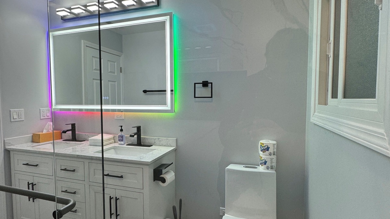 Photo of Bathroom in Des Plaines