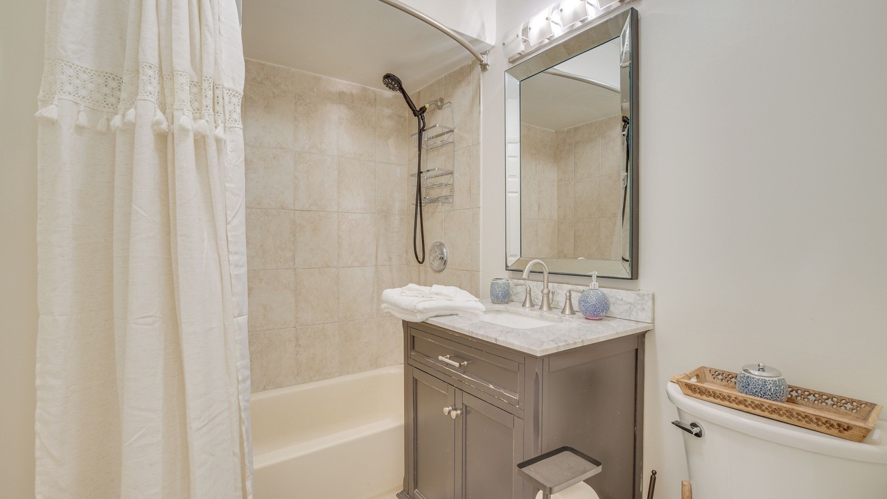 Photo of Bathroom in Skokie