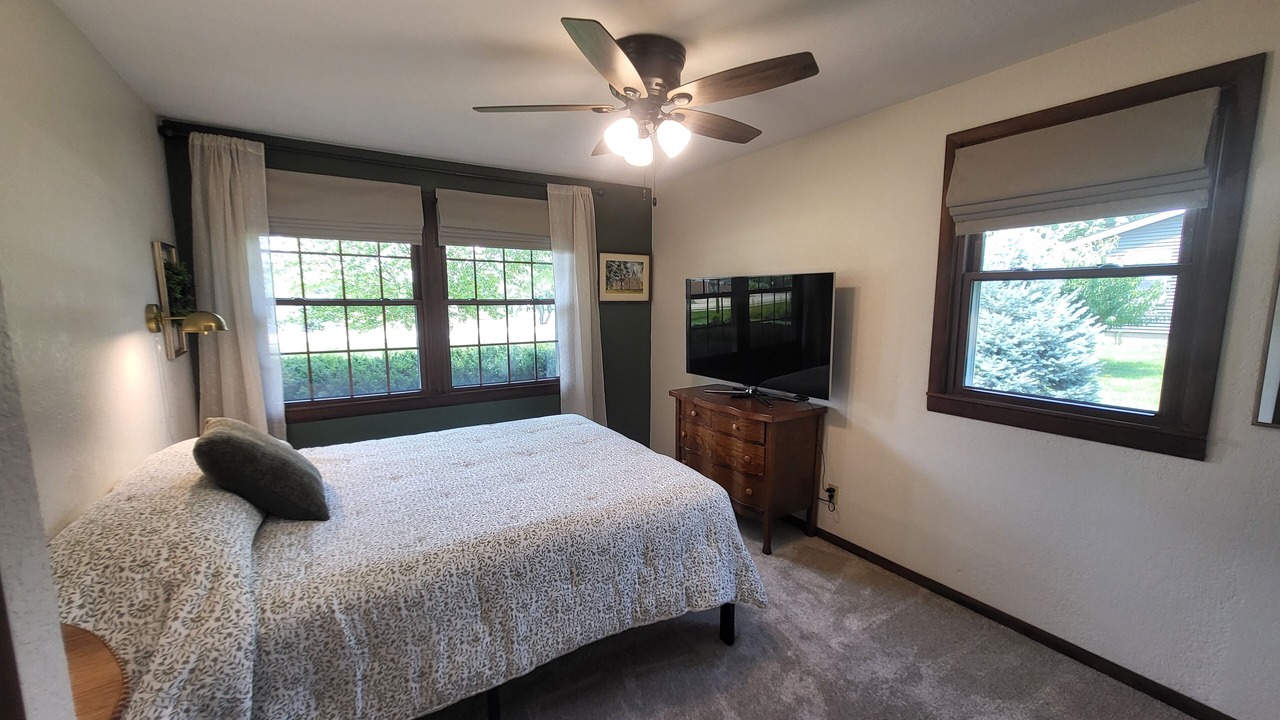 Photo of Bedroom in Groveland