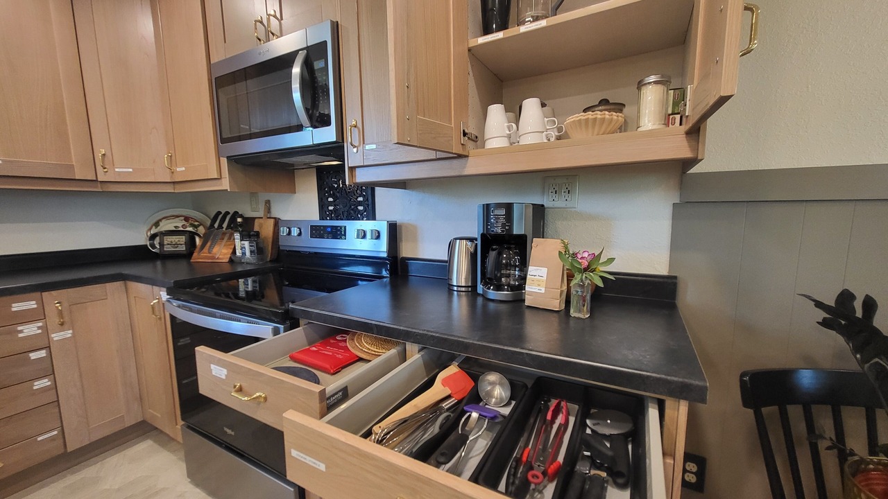 Photo of Kitchen in Groveland