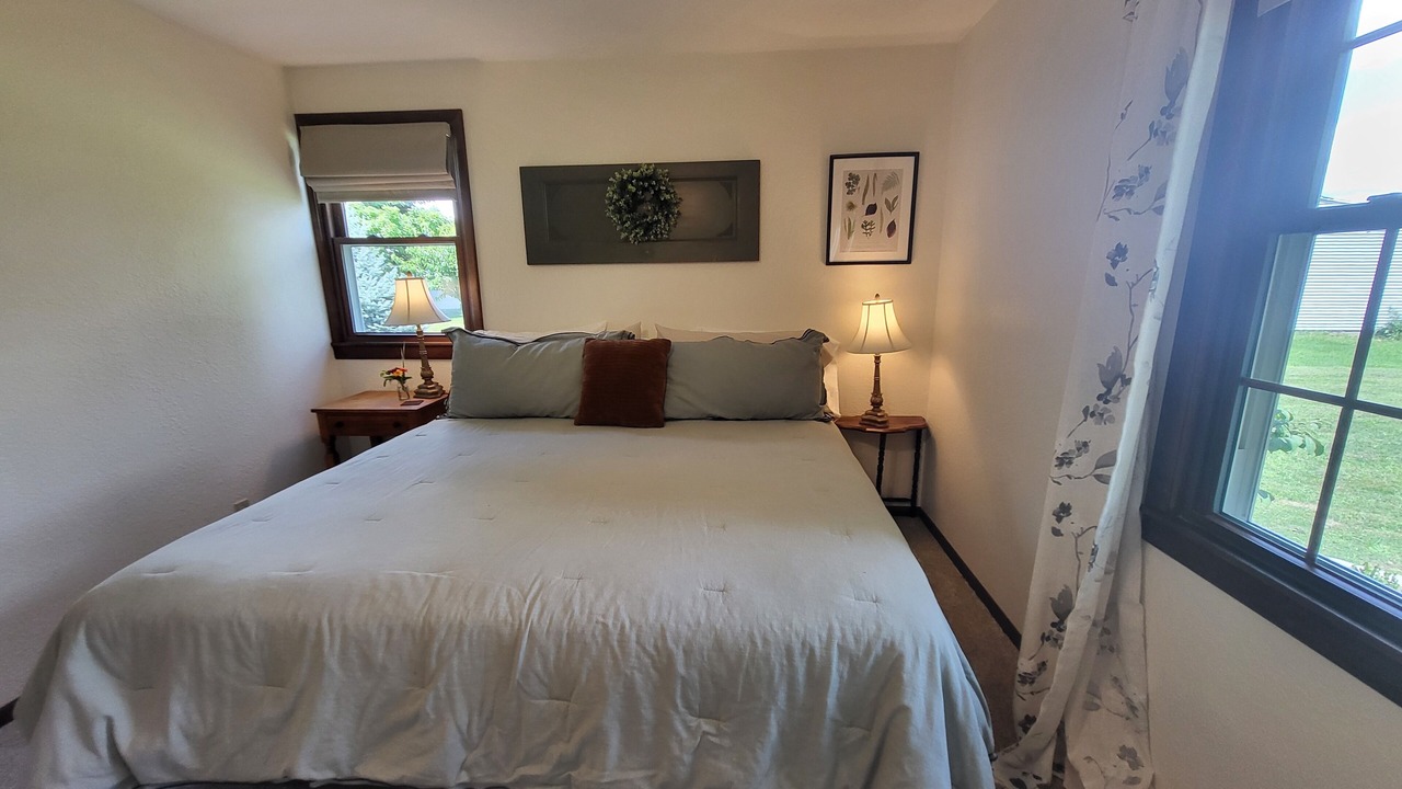 Photo of Bedroom in Groveland