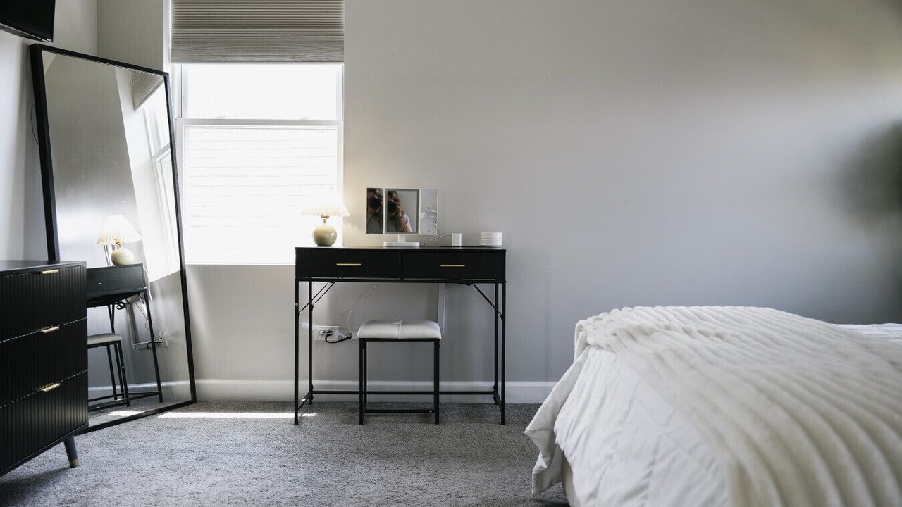 Photo of Bedroom in Belmont Cragin
