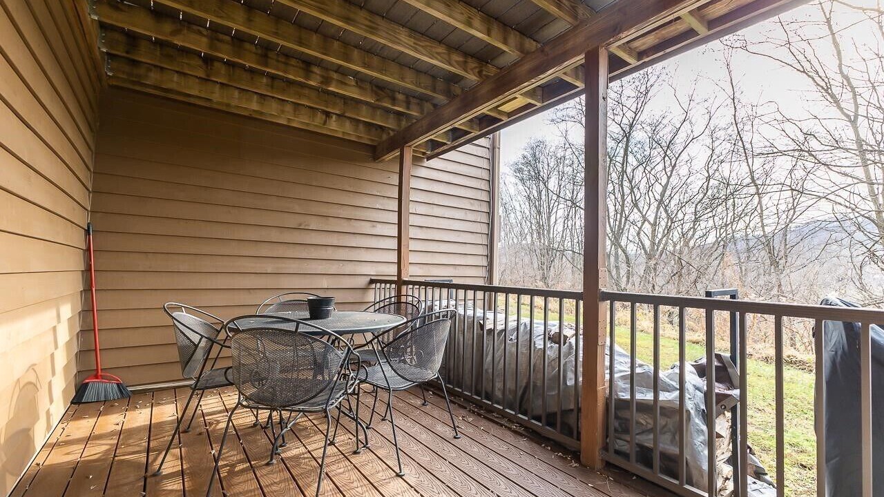 Photo of Bedroom in The Galena Territory