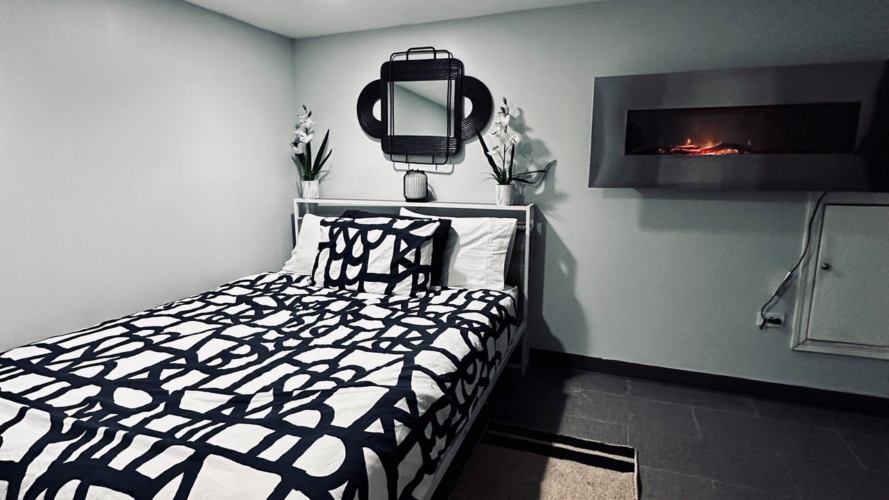 Photo of Bedroom in Heart of Chicago