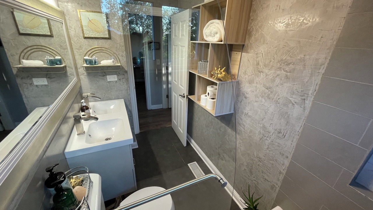 Photo of Bathroom in Wasco