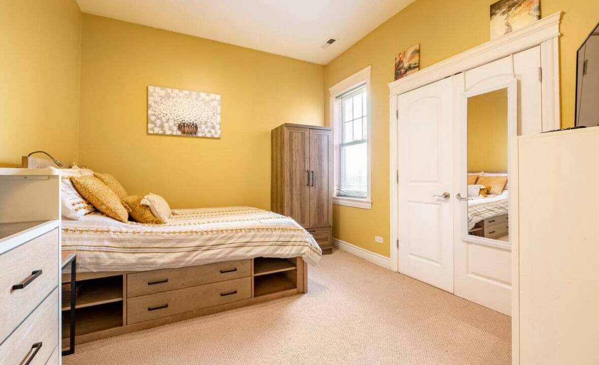 Photo of Bedroom in Kenwood