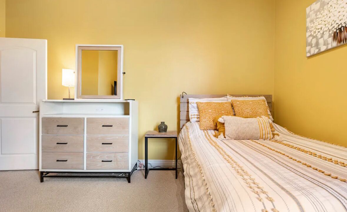 Photo of Bedroom in Kenwood