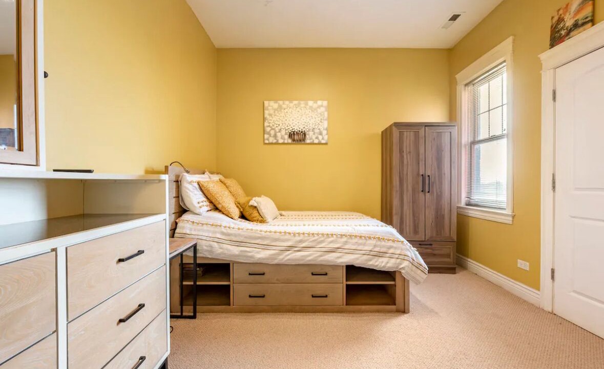 Photo of Bedroom in Kenwood
