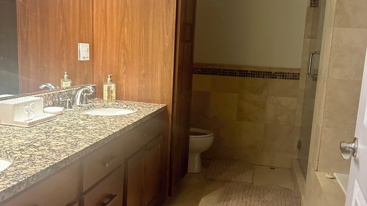 Photo of Bathroom in North Kenwood