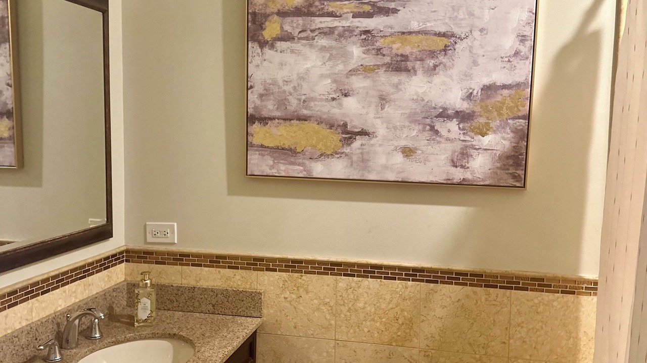 Photo of Bathroom in North Kenwood