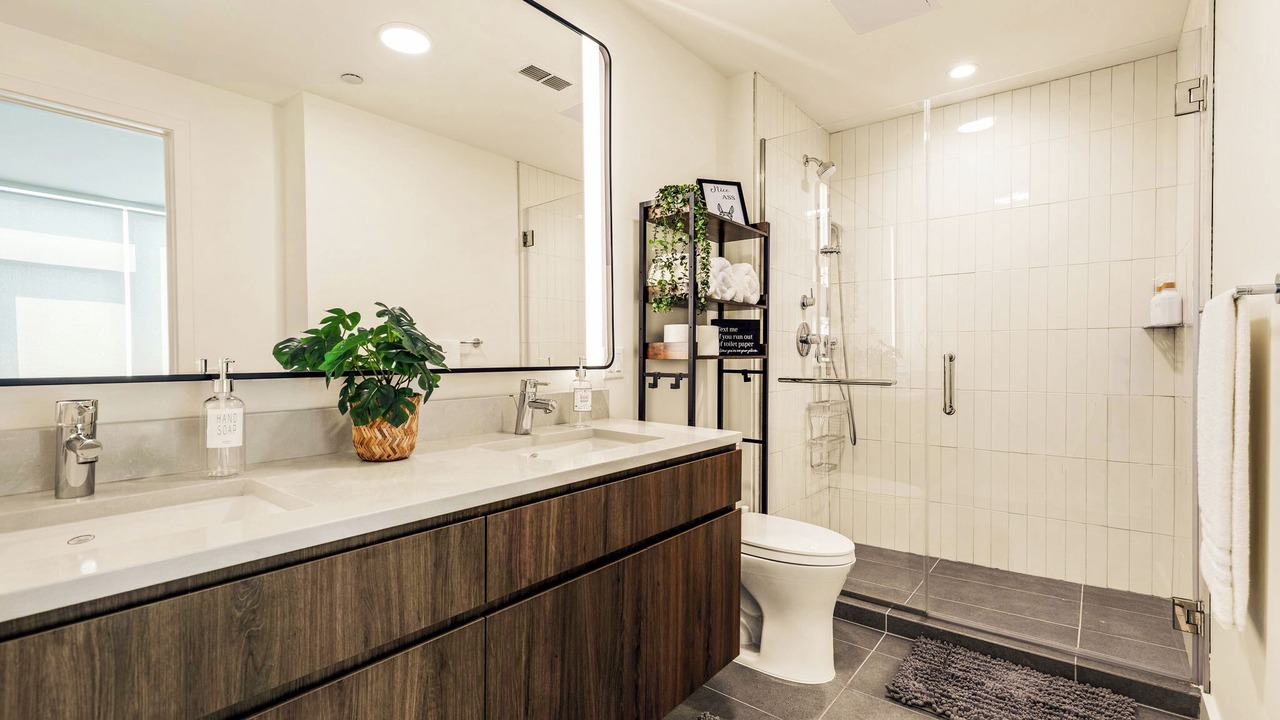 Photo of Bathroom in River West