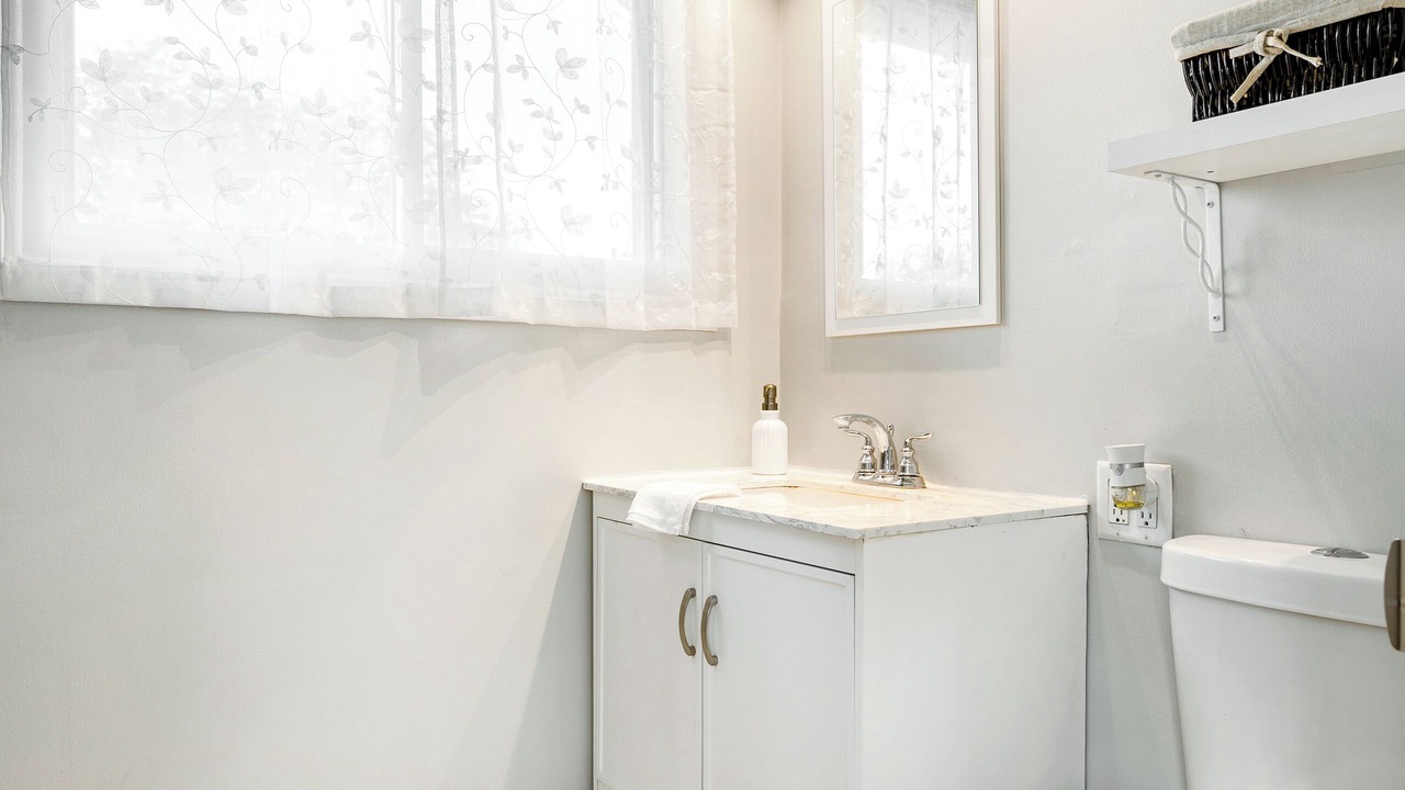 Photo of Bathroom in Roselle
