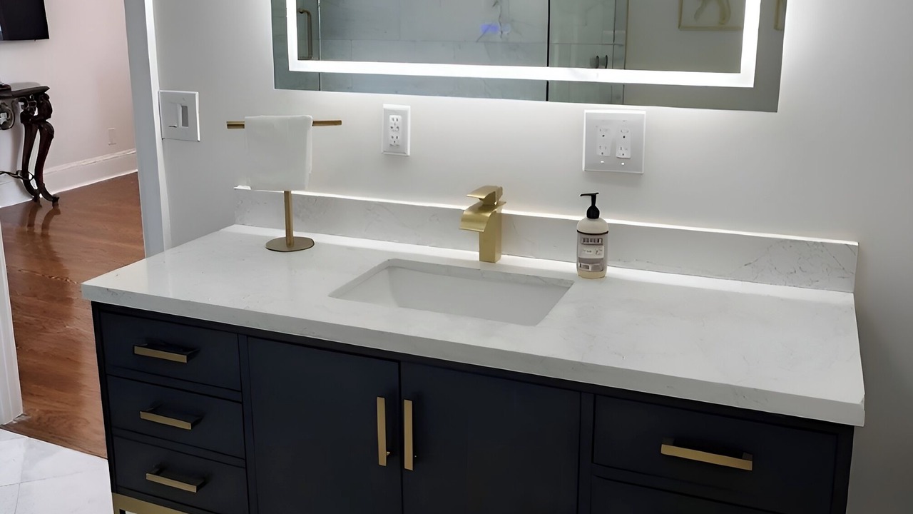 Photo of Bathroom in Metropolis