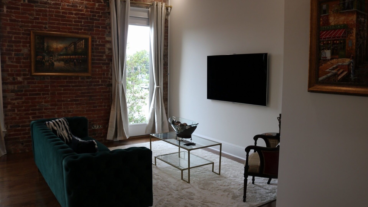Photo of Livingroom in Metropolis
