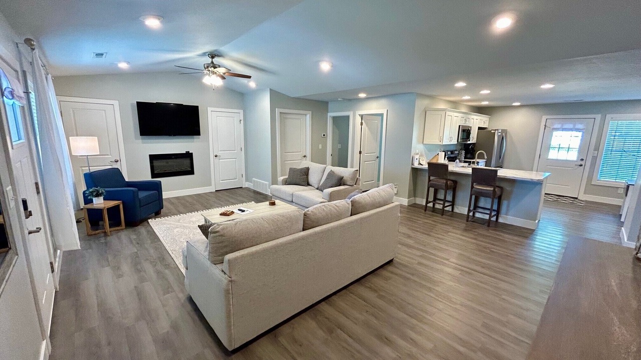 Photo of Livingroom in Quincy