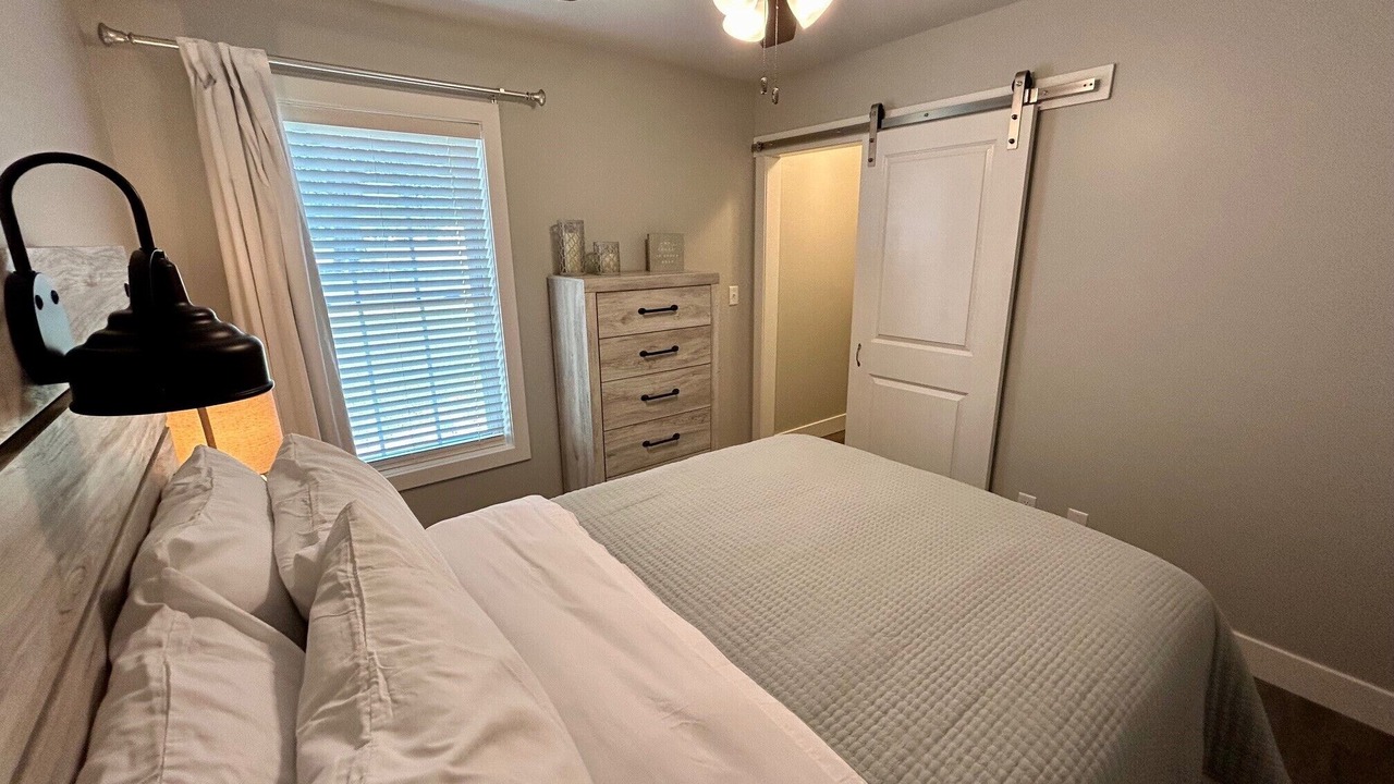 Photo of Bedroom in Quincy