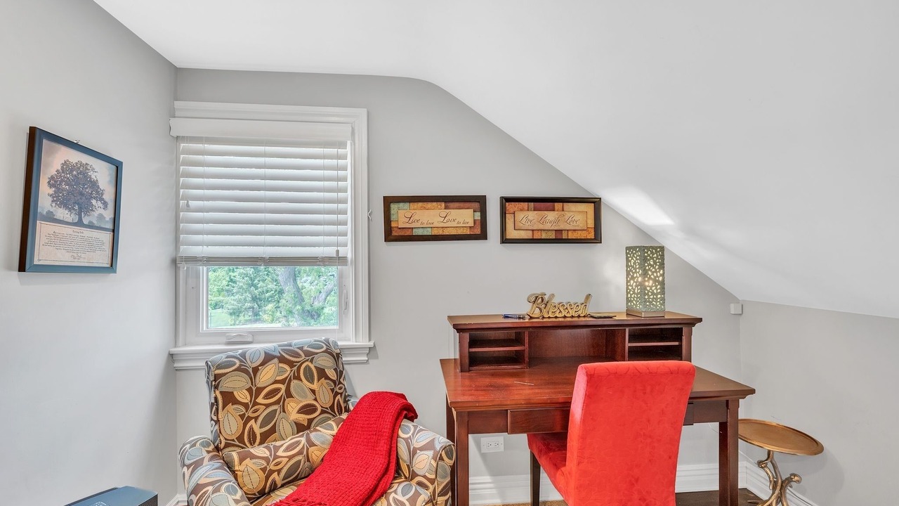 Photo of Bedroom in Des Plaines