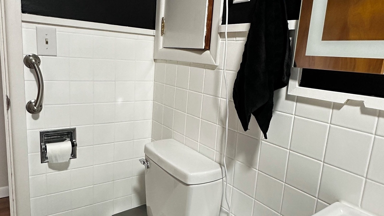 Photo of Bathroom in West Peoria