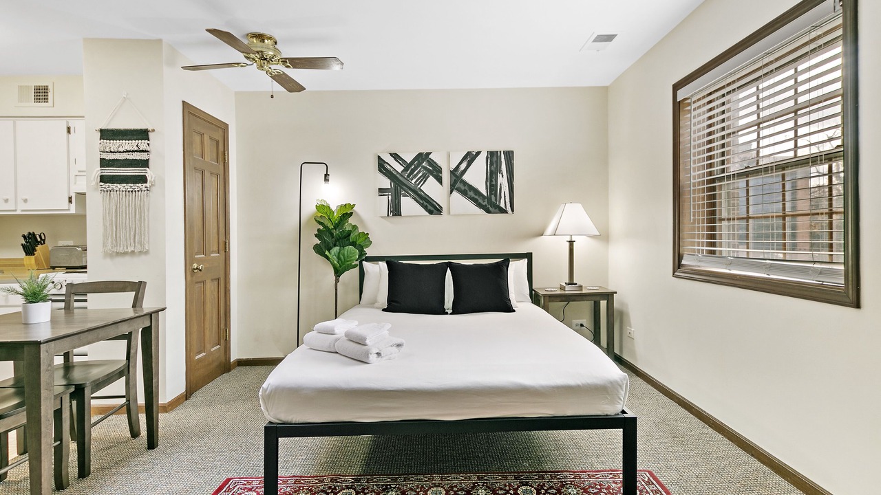 Photo of Bedroom in Highland Park