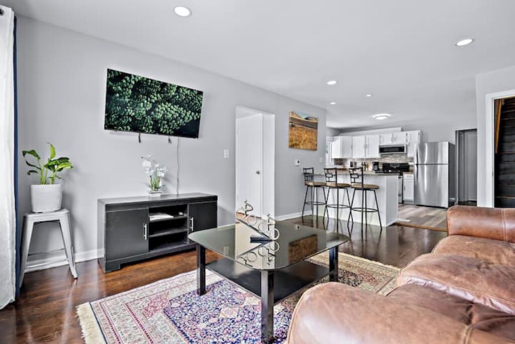 Photo of Livingroom in Waukegan