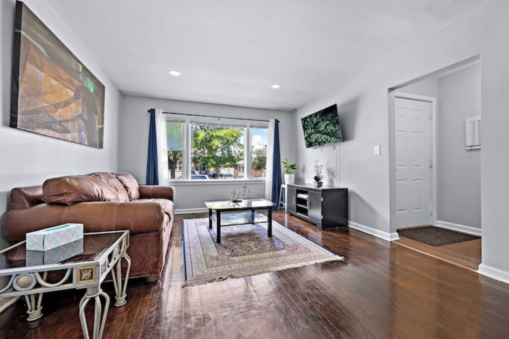 Photo of Livingroom in Waukegan