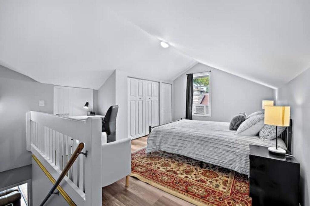 Photo of Bedroom in Waukegan