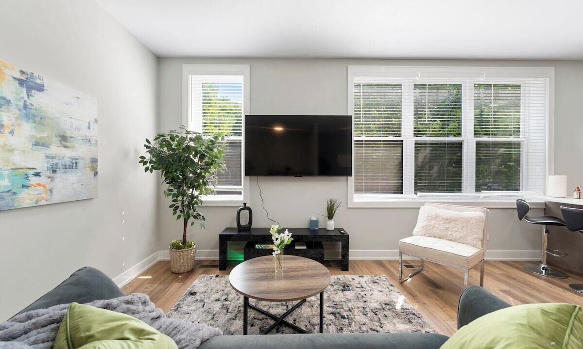 Photo of Livingroom in Lower West Side