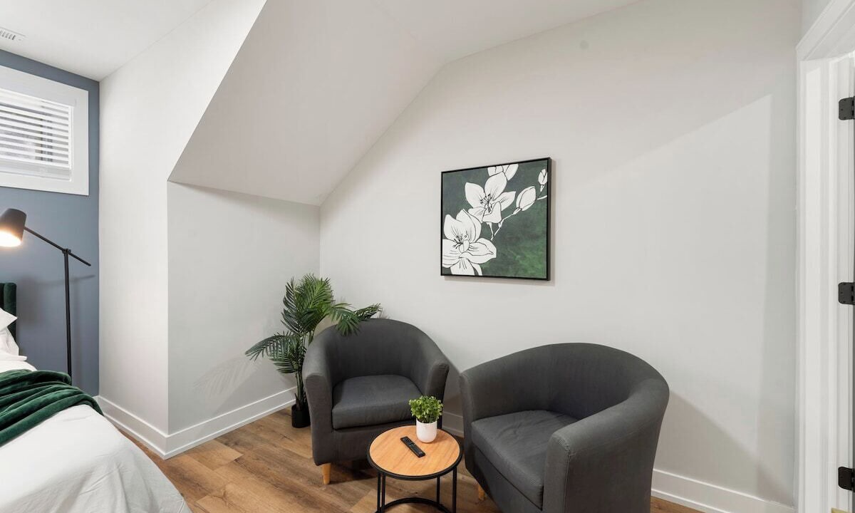 Photo of Bedroom in Lower West Side