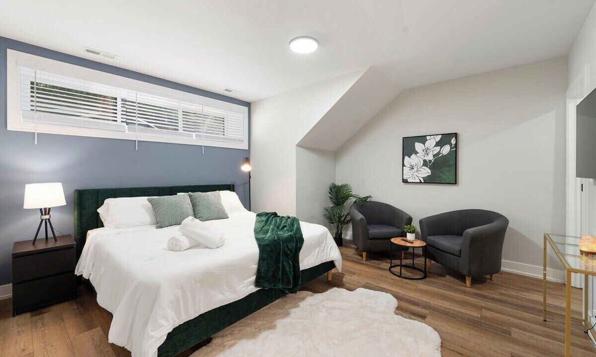 Photo of Bedroom in Lower West Side