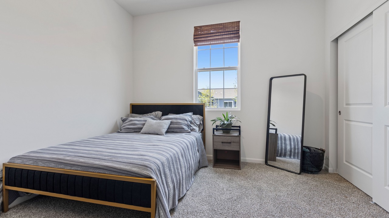 Photo of Bedroom in Solon Mills