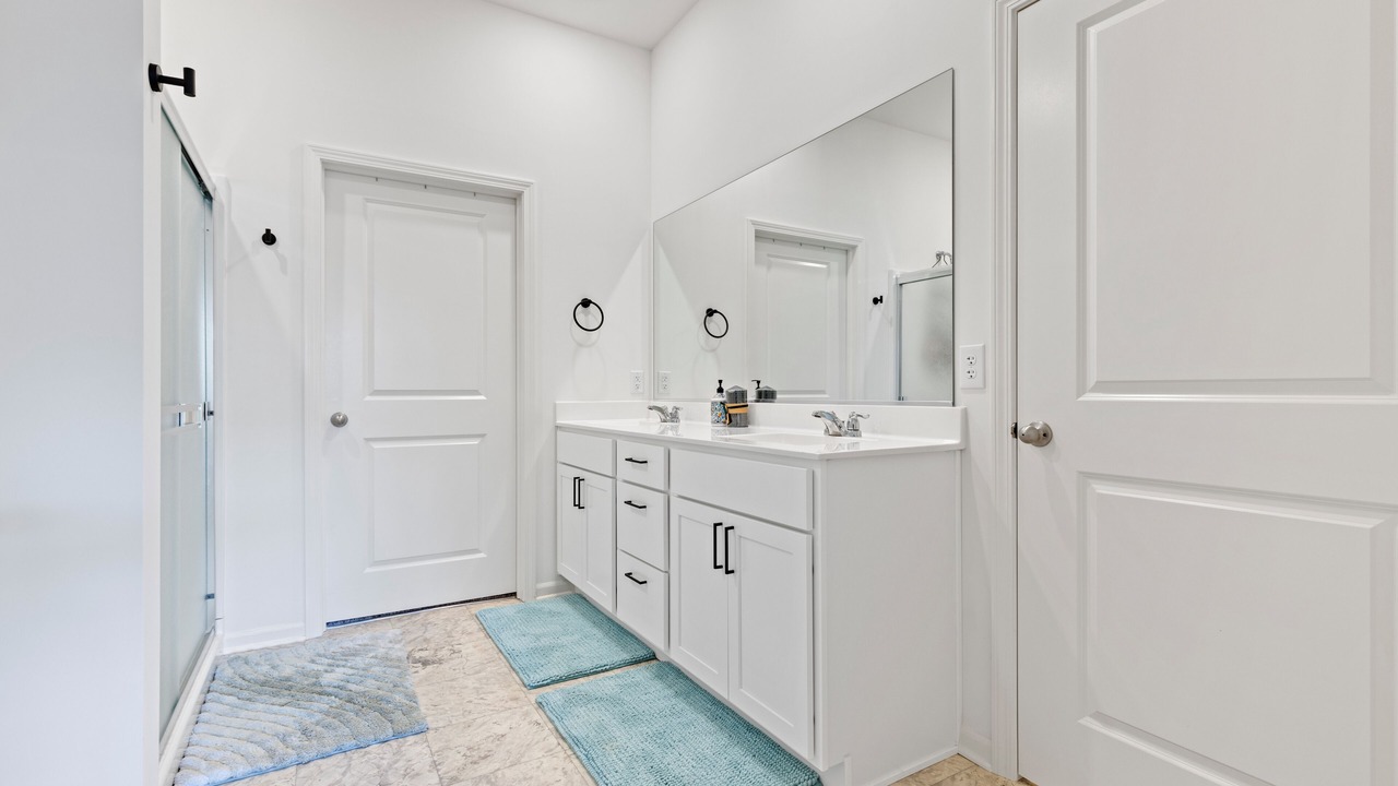 Photo of Bathroom in Solon Mills