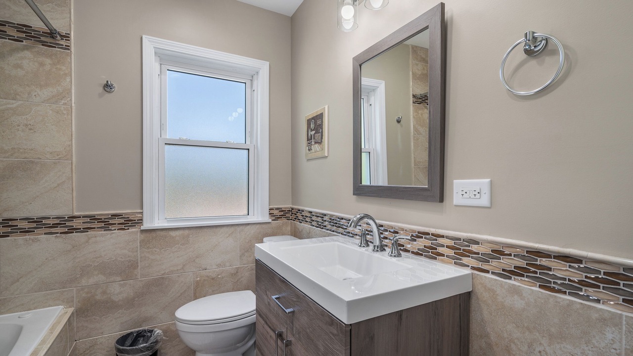 Photo of Bathroom in Cragin