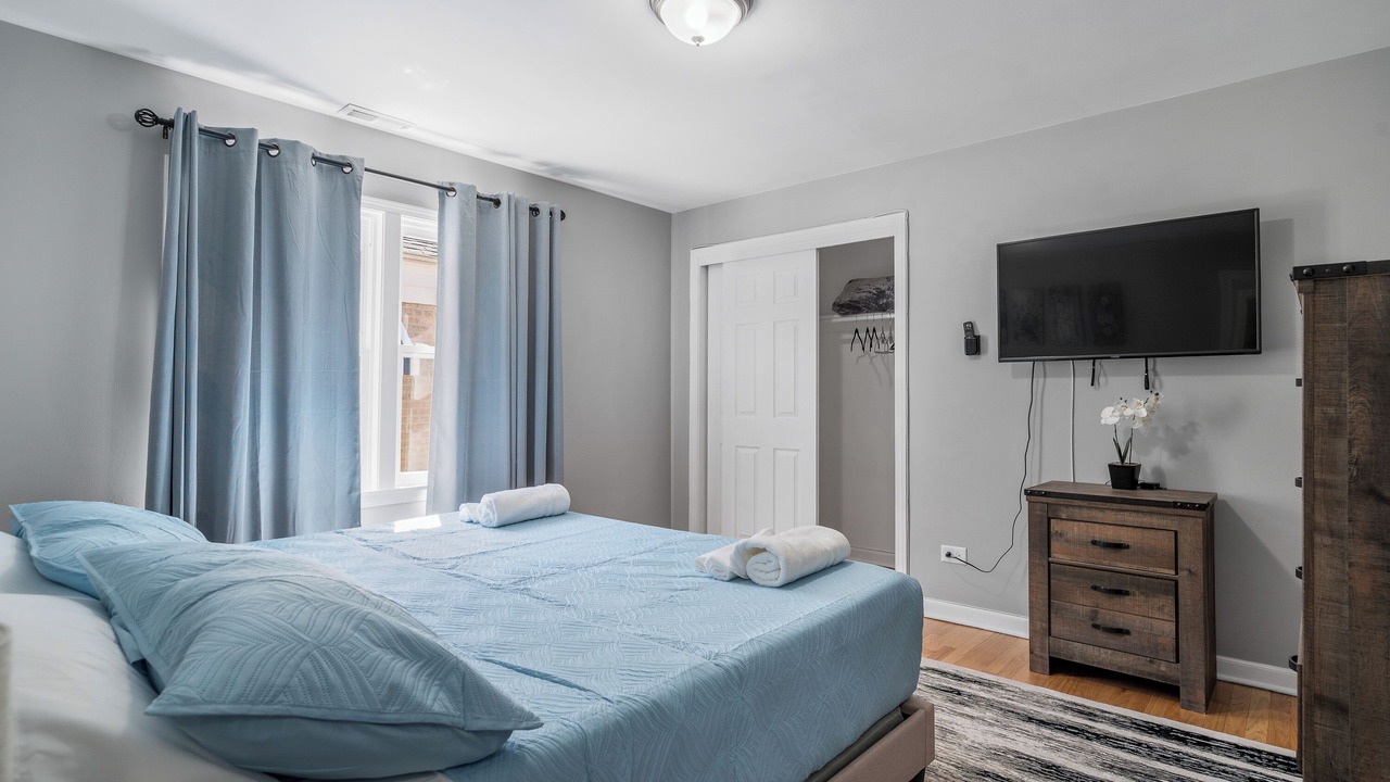 Photo of Bedroom in Cragin
