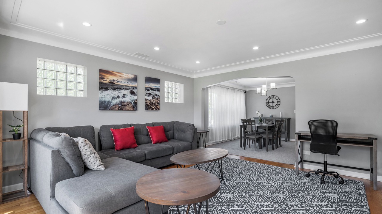 Photo of Livingroom in Cragin