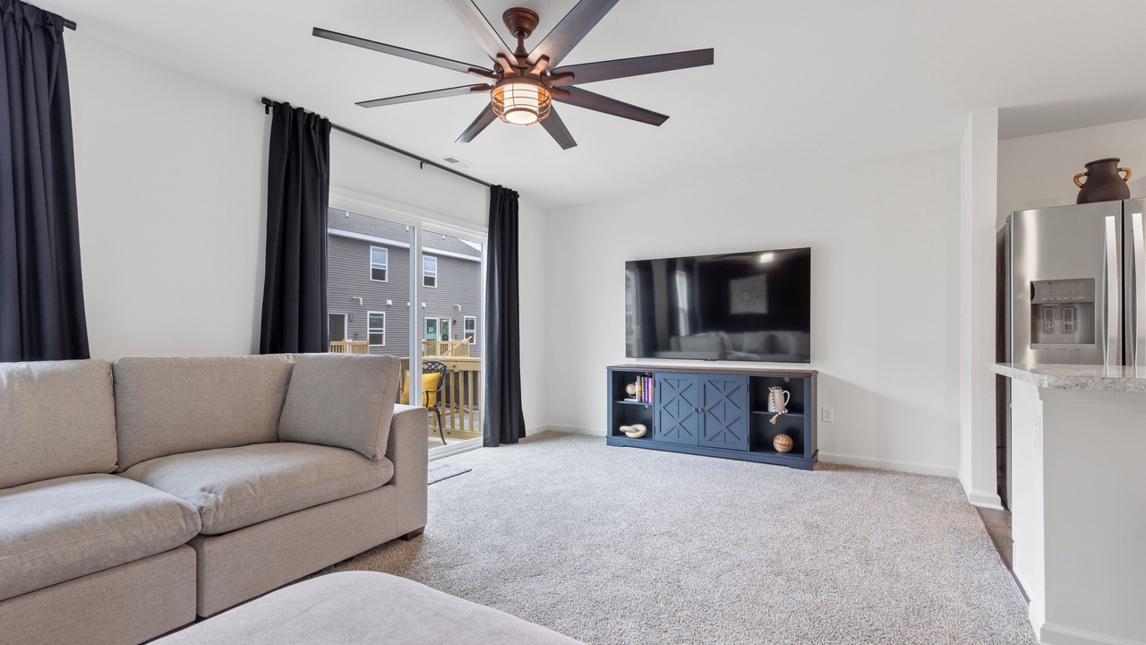 Photo of Livingroom in Solon Mills
