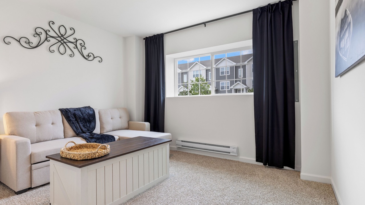 Photo of Livingroom in Solon Mills