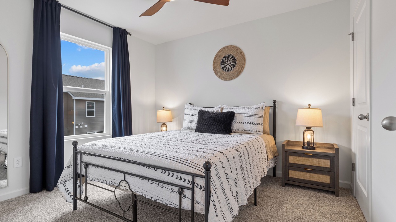 Photo of Bedroom in Solon Mills