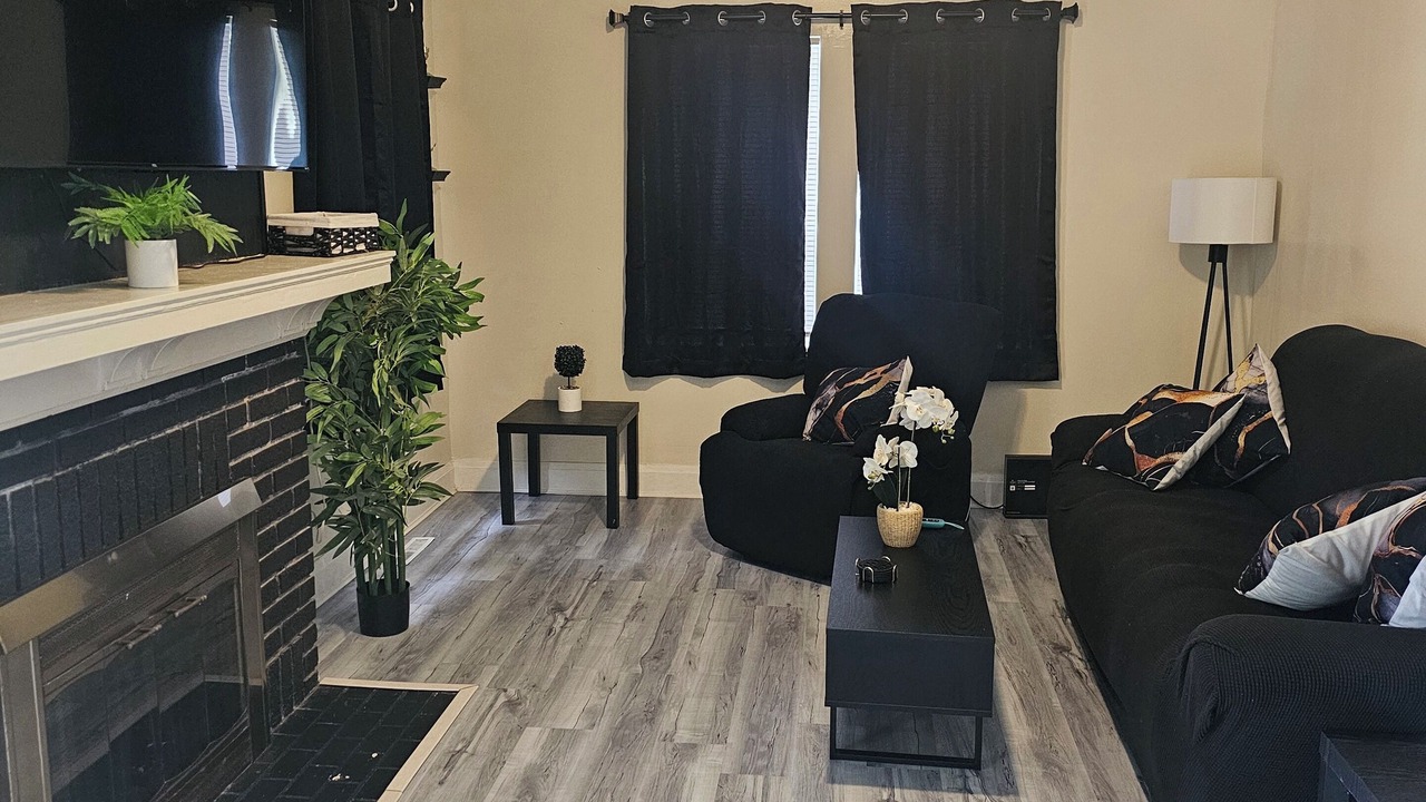 Photo of Livingroom in Danville