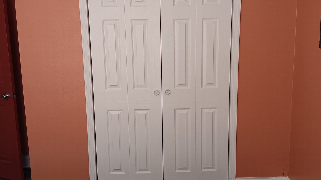 Photo of Bedroom in Garfield Ridge