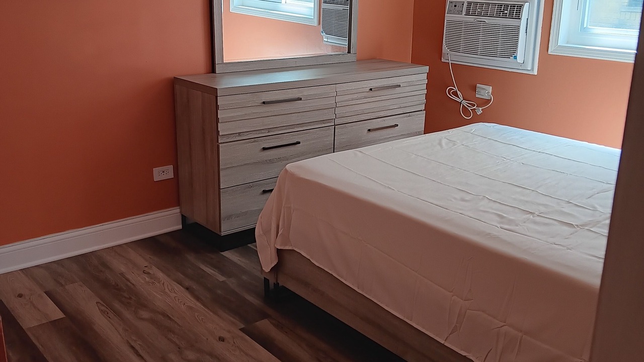 Photo of Bedroom in Garfield Ridge